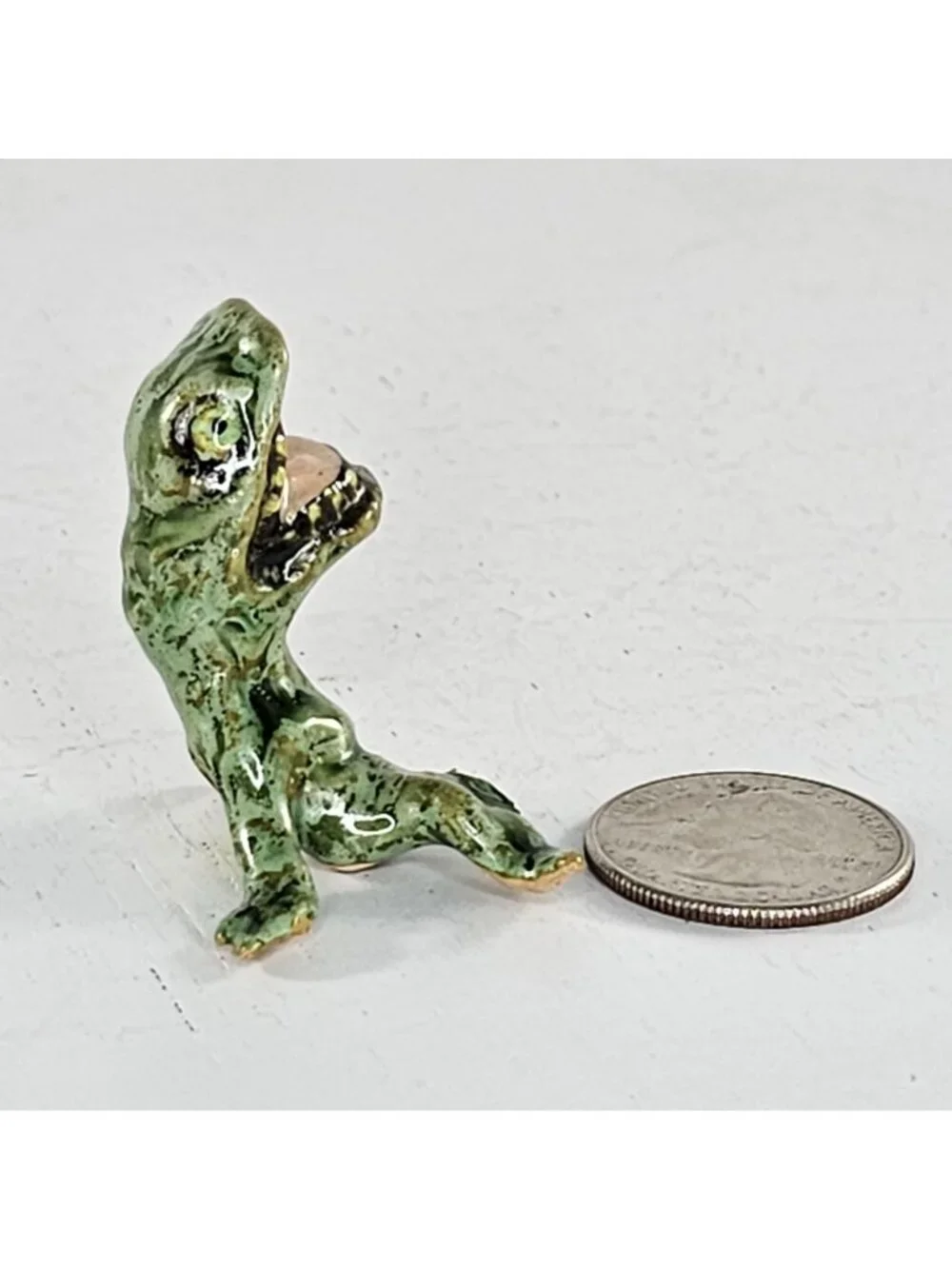 Hagen Renaker Little Horribles Strictly From Hunger Figurine #399 *FLAW